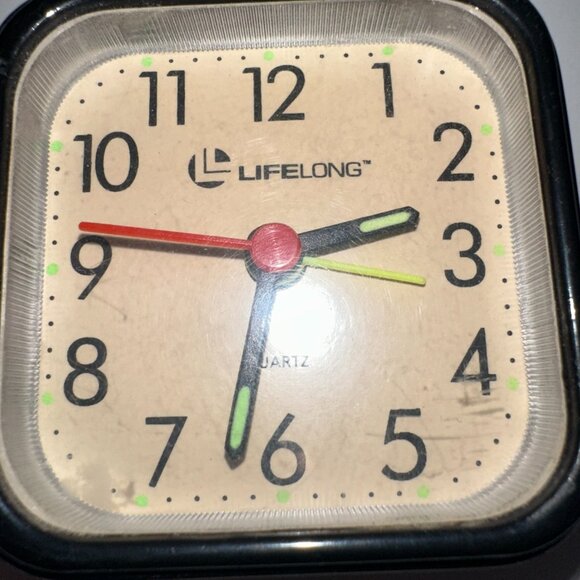 Vintage LifeLong Quartz Small Portable Clock / Alarm Clock Working - Picture 7 of 9